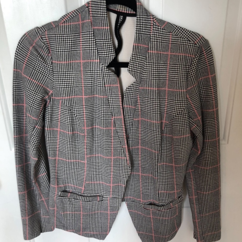 Tart Plaid Blazer